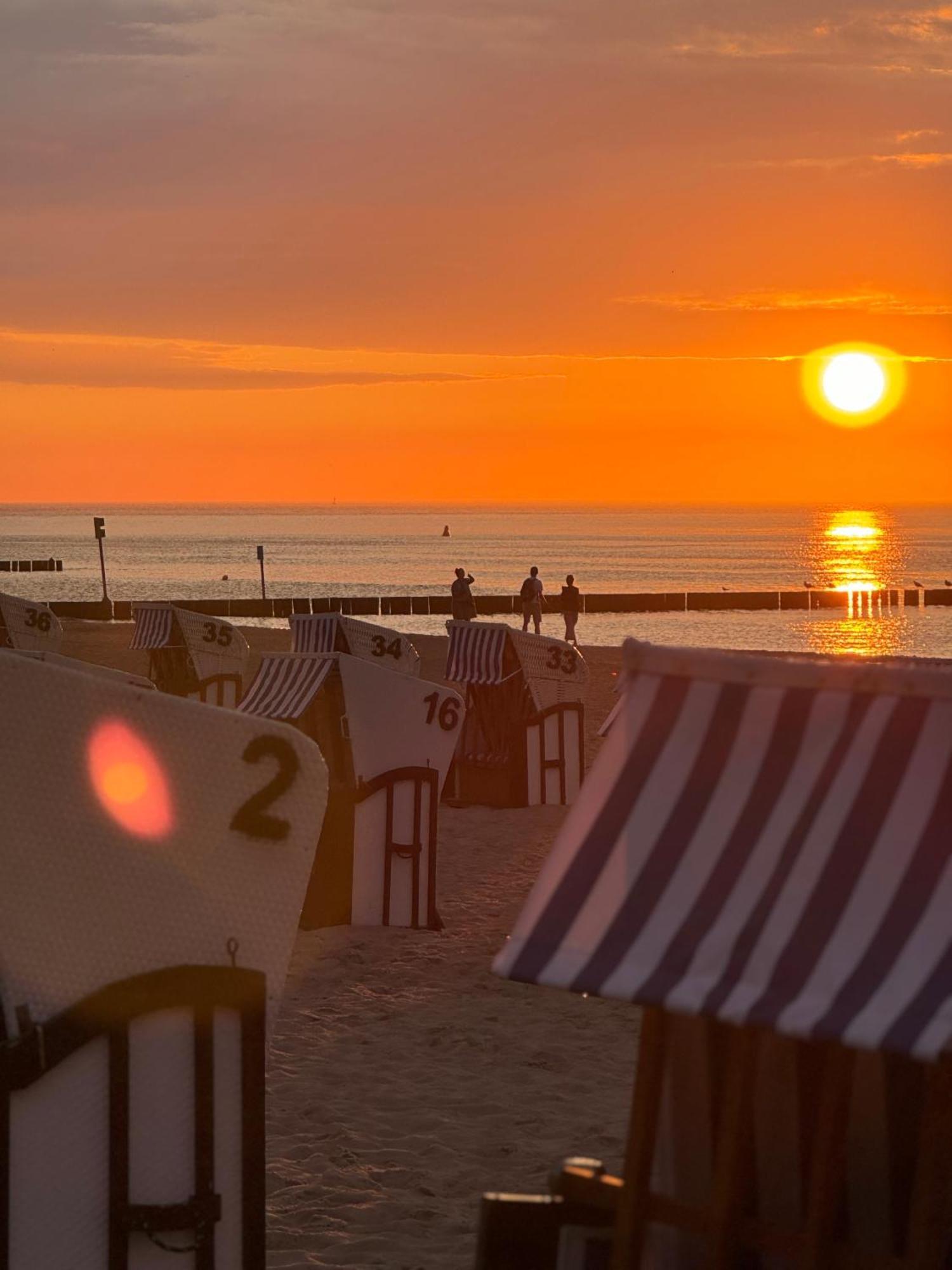 4Summer Kolobrzeg Apartamenty White Blue Sauna & Fitness & Parking 100 Metrow Do Pieknej Szerokiej Piaszczystej Plazy, Wspanialy Widok Z Duzego Tarasu! 100 Meter Zu Einem Schoenen Breiten Sandstrand, Herrliche Aussicht Von Einer Grossen Terrasse! מראה חיצוני תמונה